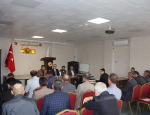 Kaymakam Tosun köy muhtarlarıyla bir araya geldi