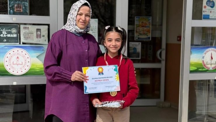 MİNİK ZEYNEP’TEN BÜYÜK DERS: OKUL BAHÇESİNDEKİ ÇÖPLERİ TEK TEK TOPLADI