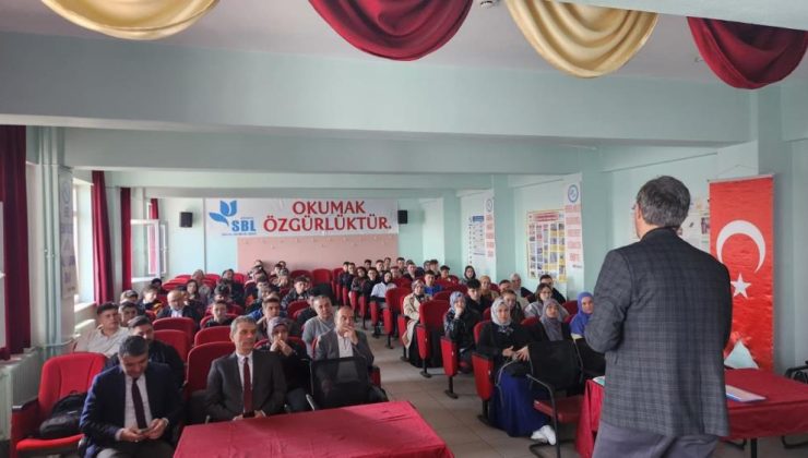 Gençler değerlerine sahip çıkıyor