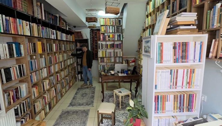 Sahaf Kesmegülü’nden gençlere çağrı: ‘Kitap Kokusu Dijitalde Yok’