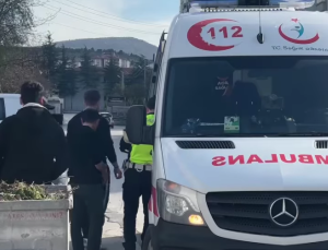 Minibüs ile motosiklet çarpıştı: 1 yaralı