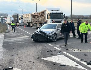 Yoncalı Kavşağında yürekler ağza geldi: 2 yaralı