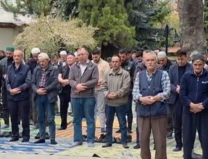 Eğitim şehitleri için gıyabi cenaze namazı kılındı