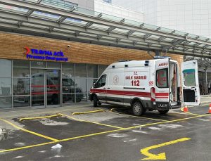 Alacak verecek kavgasında baba oğlunu bıçakladı