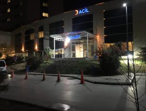 Devrilen traktörün altında kalan çiftçi hayatını kaybetti