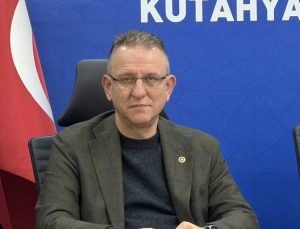 Demir’den hastane ‘yapamazlar’ iddiasına örneklerle yanıt