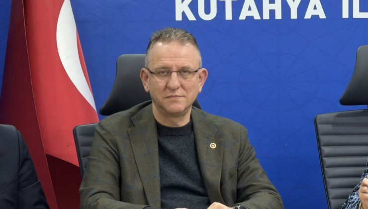 Demir’den hastane ‘yapamazlar’ iddiasına örneklerle yanıt