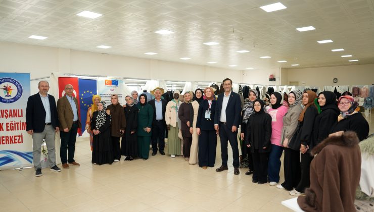 Gençlerin hazırladığı el emeği ürünler büyük beğeni topladı