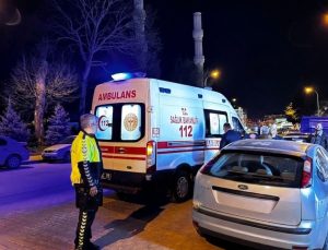 Motosikletin yayaya çarptığı kazada 2 kişi yaralandı