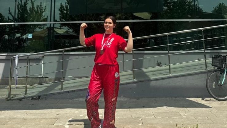 Kütahya’ya ‘Wushu Kung Fu Sanda’ spor dalında ilk Türkiye derecesi geldi