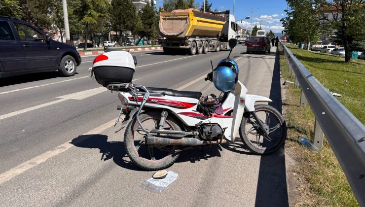 Otomobil ile motosiklet çarpıştı: 1 ağır yaralı