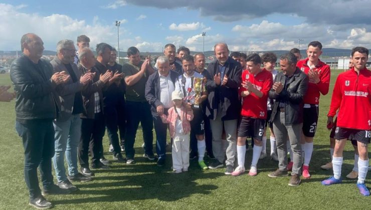 Göbelspor namağlup şampiyon oldu