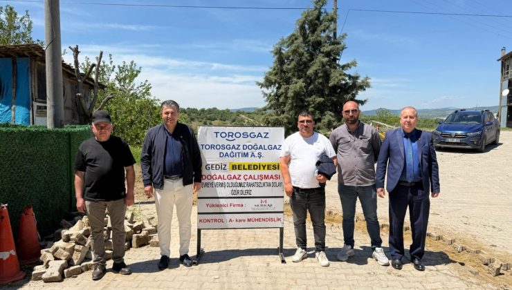 Gediz’in iki yeni mahallesinde doğalgaz için ilk kazma vuruldu