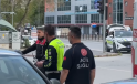 Ehliyetsiz sürücünün çarptığı Endonezyalı kadın yaralandı