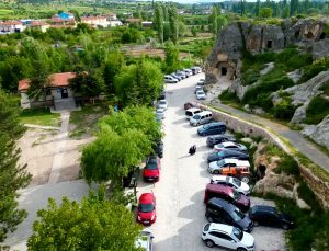 Frig Vadisi bu bayram da tatilcilerin gözdesi oldu