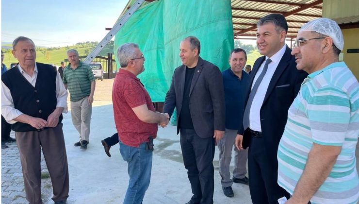 Başkan Akel kesimhanedeki vatandaşlarla bayramlaştı