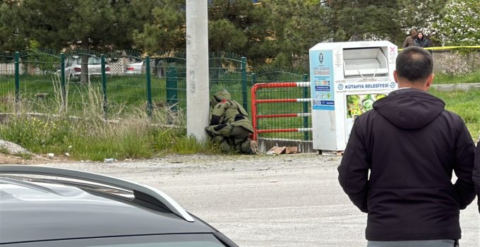 Okul yakınına bırakılan şüpheli çanta fünye ile patlatıldı