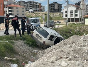 16 yaşındaki ehliyetsiz sürücü kaza yaptı: 282 bin lira ceza yedi