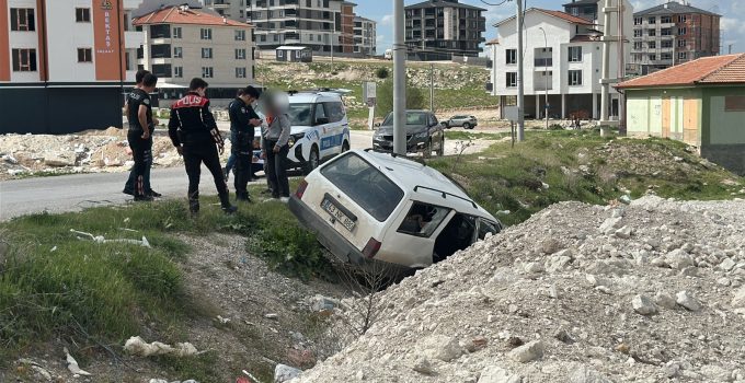 16 yaşındaki ehliyetsiz sürücü kaza yaptı: 282 bin lira ceza yedi