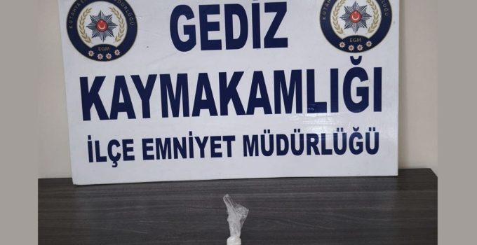 Polis ekipleri bir şahsın üzerinde uyuşturucu madde ele geçirdi