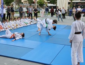 Kütahya Belediyespor judocularından nefes kesen gösteri