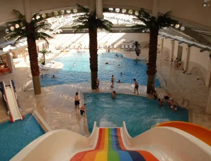 Gediz Belediyesi’nden karne alan öğrencilere aqua park müjdesi