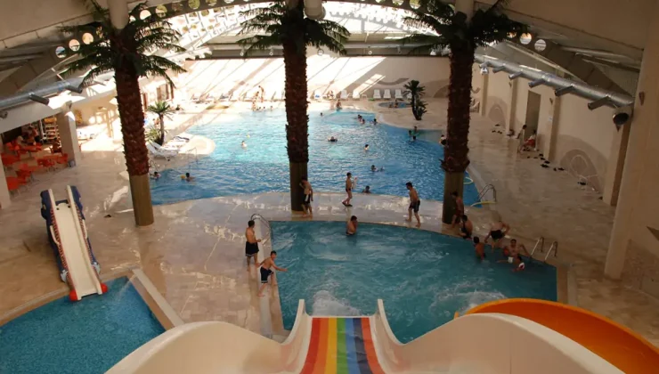 Gediz’de öğrencilere karne hediyesi: Aquapark 5 gün boyunca ücretsiz