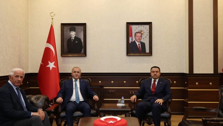 Vali Işın Nafi Güral ile birlikte Elazığ Valisi Hatipoğlu’nu ziyaret etti
