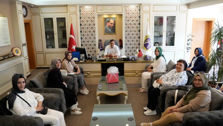 Başkan Derin’den kadınlara destek sözü