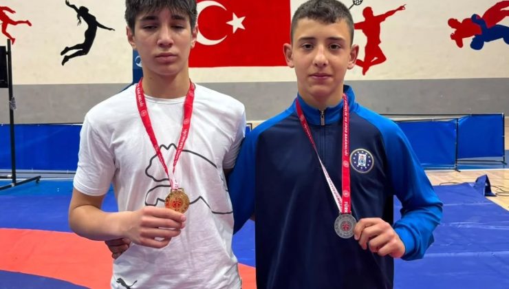 Kütahyalı genç güreşçiler Uşak’tan çifte madalya ile döndü