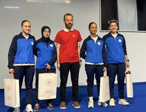 Zafertepe Kız Yurdu Futsal Takımı Türkiye ikincisi oldu