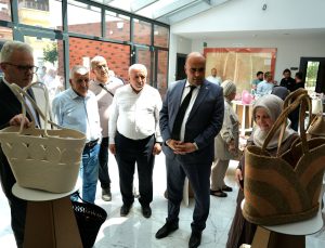 El emeğiyle hazırlanan aksesuarlar büyük ilgi gördü