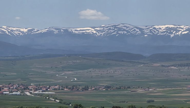 Kütahya’da kartpostallık manzaralar: İki mevsim bir arada