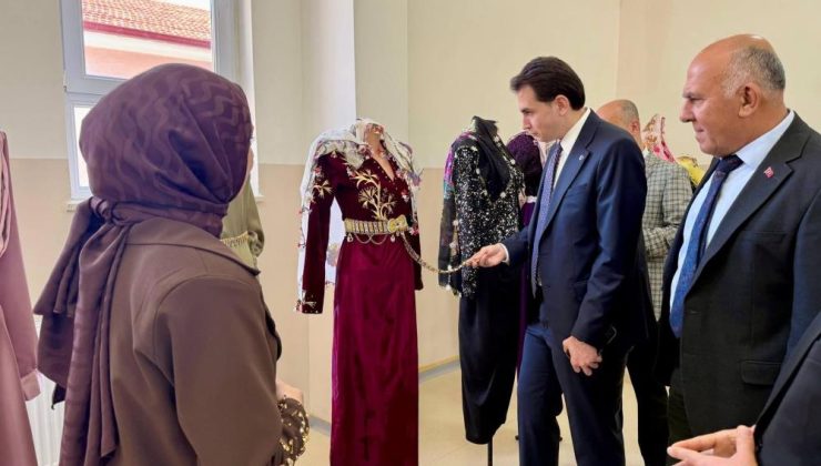 Kursiyerlerin el emeği ürünleri görücüye çıktı