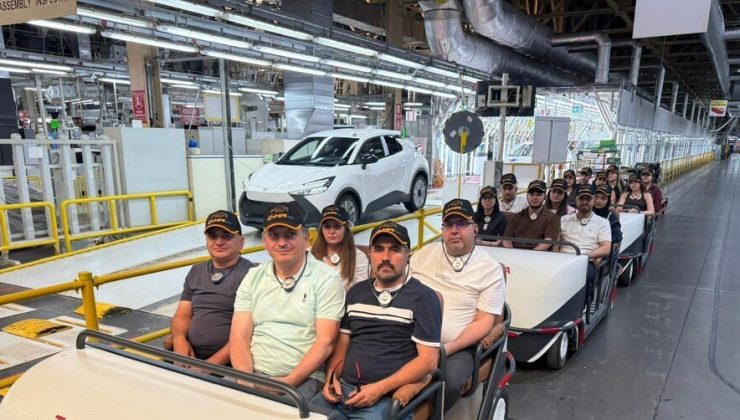 DPÜ öğrencilerinden Sakarya’daki otomotiv tesisine teknik gezi