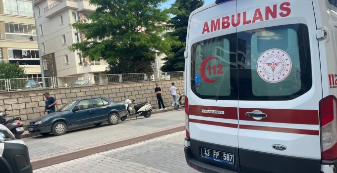 Hafif ticari araca arkadan çarpan motosikletin sürücüsü yaralandı