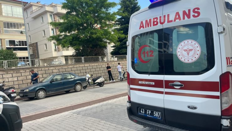 Hafif ticari araca arkadan çarpan motosikletin sürücüsü yaralandı