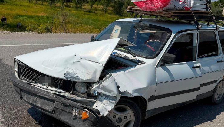 İki araç çarpıştı: 1’i ağır 2 yaralı