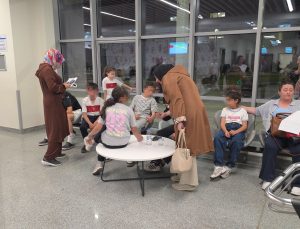 Okulda dağıtılan tavuklu pilav sonrası 70’İ öğrenci 77 kişi rahatsızlandı
