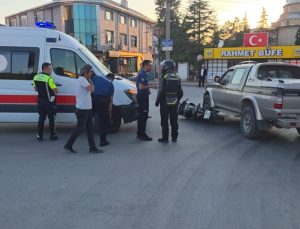 Motosiklet ile cip çarpıştı: 1 yaralı
