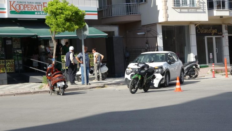 Otomobil ile motosiklet çarpıştı: 1 yaralı