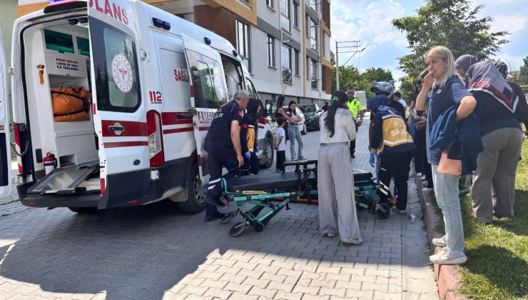 Motosiklet devrildi: 2 yaralı