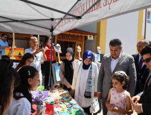 Gediz’de bilim ve sanat rüzgarı: Öğrencilerin yenilikçi projeleri büyük ilgi gördü