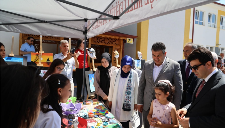 Gediz’de bilim ve sanat rüzgarı: Öğrencilerin yenilikçi projeleri büyük ilgi gördü
