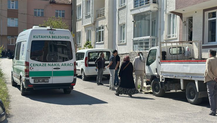 ARKADAŞINI HASTANEYE GÖTÜRMEK İÇİN GELDİ: EVDE CANSIZ BEDENİNİ BULDU