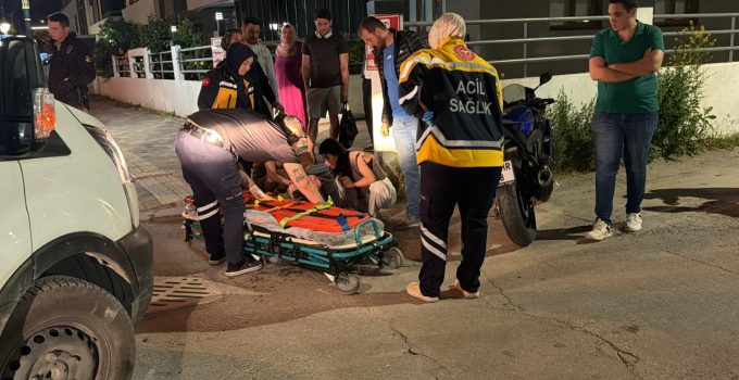 KAMYONET İLE MOTOSİKLET ÇARPIŞTI: 1 YARALI