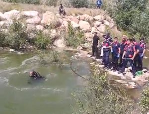 Tarlasını sulamak için gittiği gölette can verdi