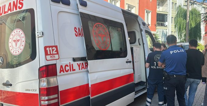 DAĞDAN TOPLADIKLARI MANTARI YİYEN DEDE VE TORUN HASTANELİK OLDU