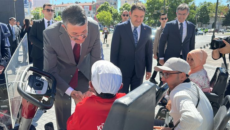 Bakan Yardımcısı Ali Çelik Kütahya’da: ‘Her gelişimde ayrı heyecan yaşıyorum’