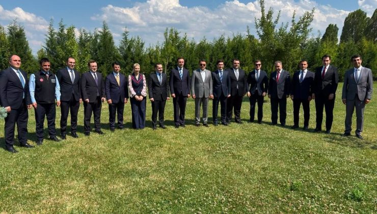 Vali Işın’dan yeni görev yerlerine atanan mülki idare amirlerine başarı belgesi